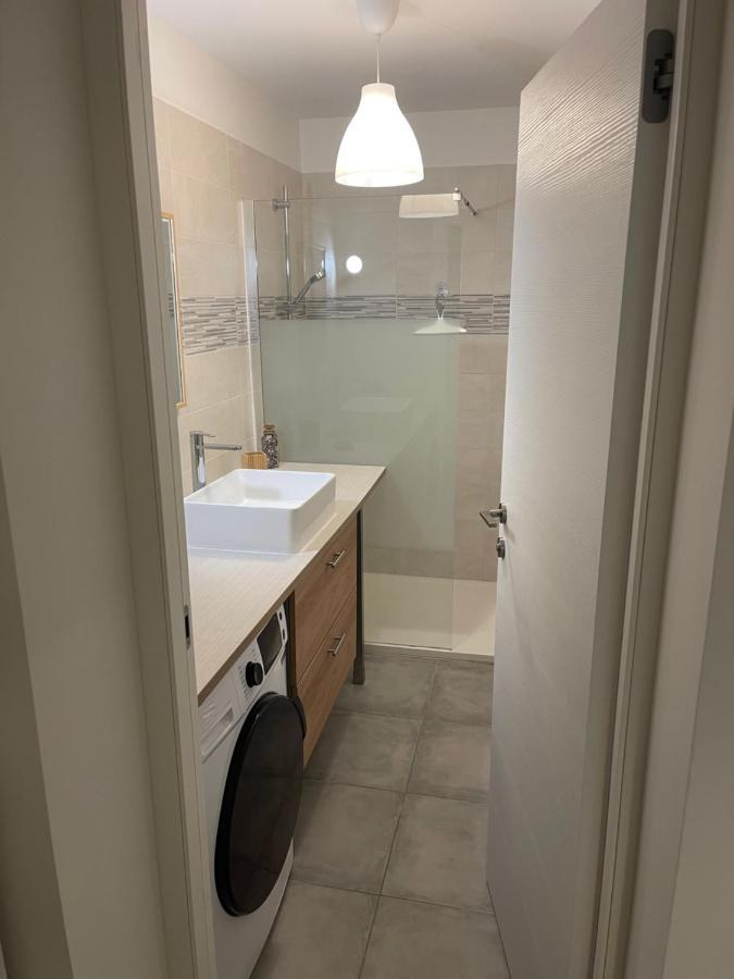 Appartements Modernes Vue Mer A Cap Esterel Saint-Raphael  Ngoại thất bức ảnh