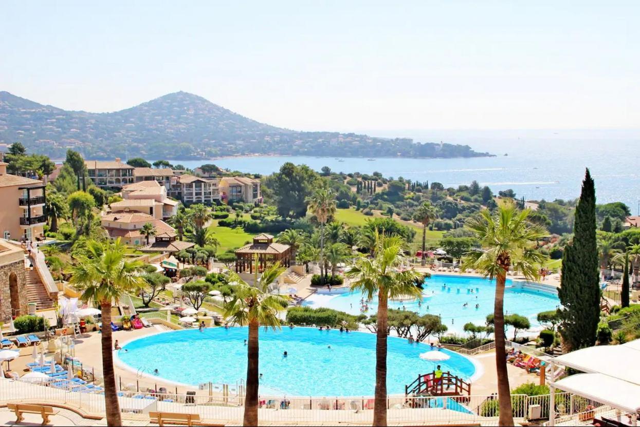 Appartements Modernes Vue Mer A Cap Esterel Saint-Raphael  Ngoại thất bức ảnh