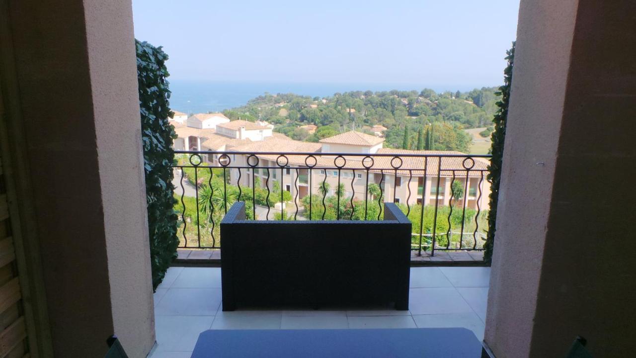 Appartements Modernes Vue Mer A Cap Esterel Saint-Raphael  Ngoại thất bức ảnh